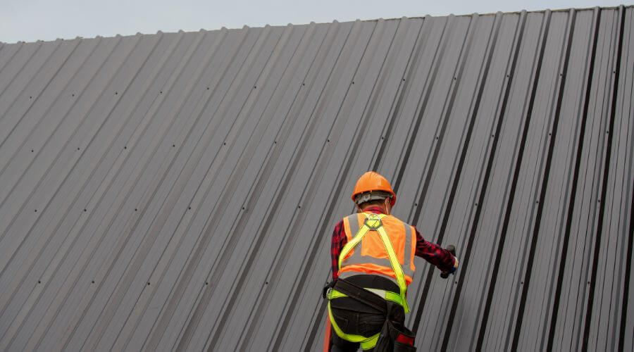 Professional metal roof installation services in Lyle, WA